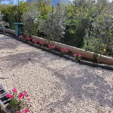 Uenlue Ev Adrasan Aparthotel