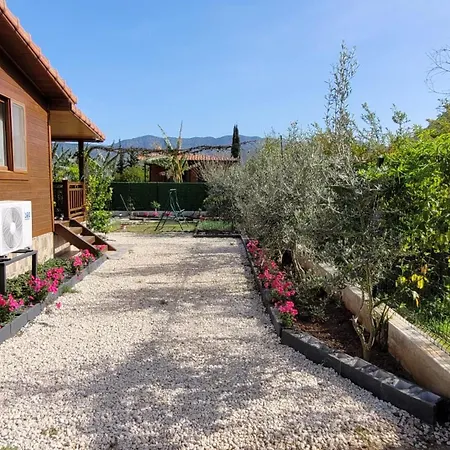 Uenlue Ev Adrasan Aparthotel Kumluca